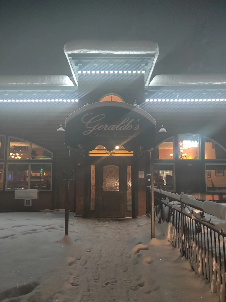 Geraldo's on a snowy Fairbanks night